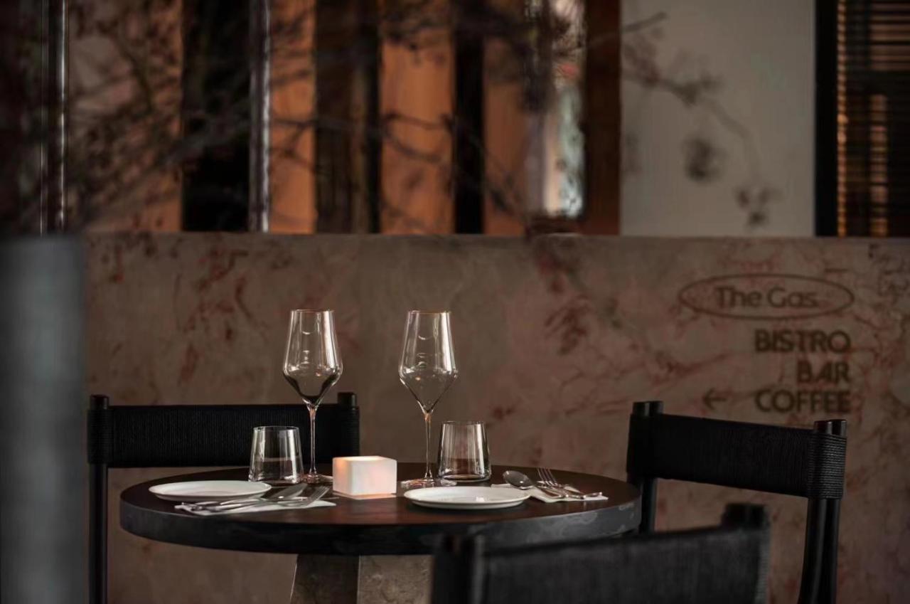 Wezo Hotel Kuanzhai Alley Chengdu-Breakfast Till 12Noon-Lv City Guide Recommended Hotel Exteriör bild